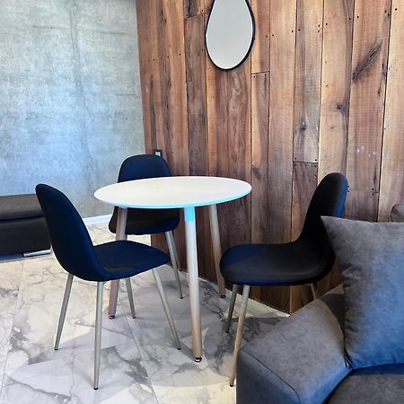 Apartment In Axis Towers, Tbilisi Business Center Zewnętrze zdjęcie